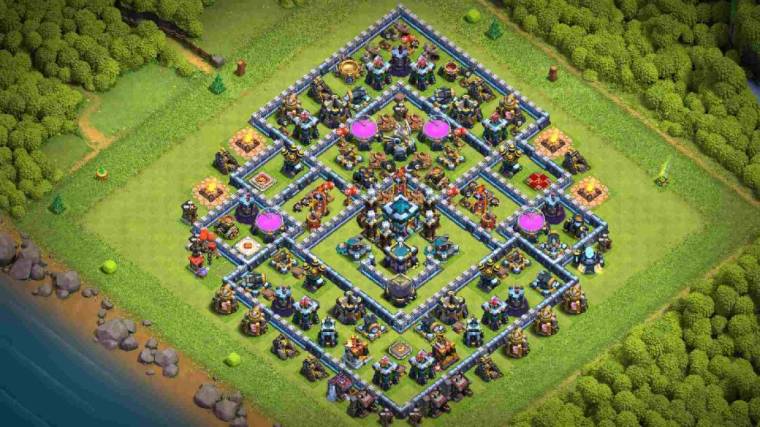 Clan Castle Centralized Level 13 Loot Protection Layout