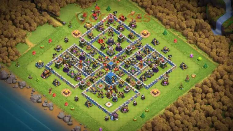 TH12 Base With Replays
