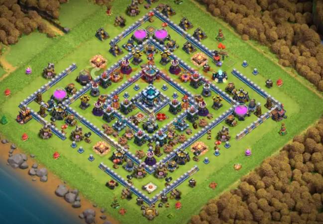 TH13 Hybrid Base Layout