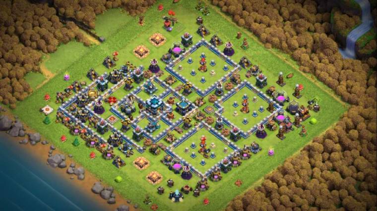 Town Hall 13 Trophy Base Link